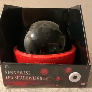 Pennywise LED Rotating Projector Shadowlights